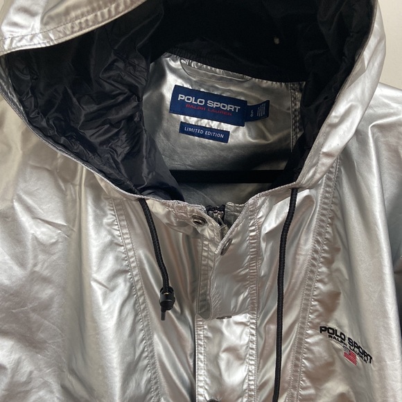 Polo jacket 🔥🔥 - Picture 3 of 8